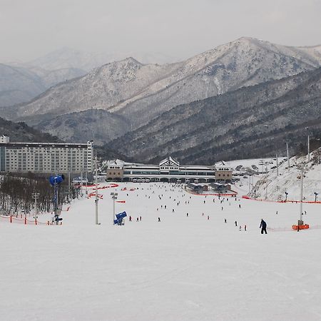 Eden Valley Resort Yangsan Exteriör bild